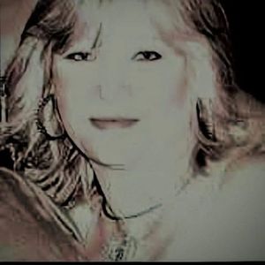 Meet your Posher, Priscilla